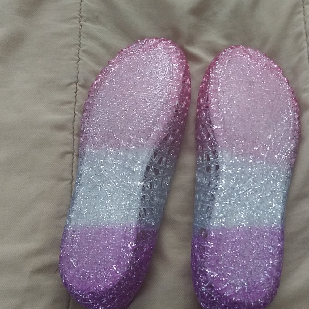 Shoes - Picture 2 of 2